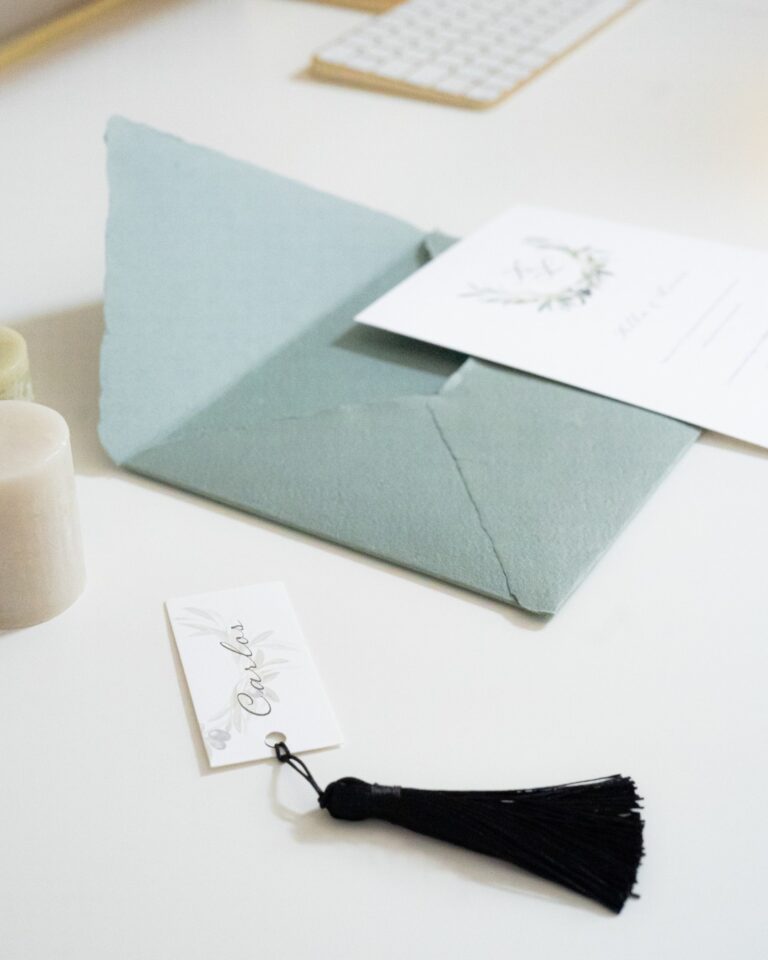 Instagram post from amordemielestudio. This post is in position 5.